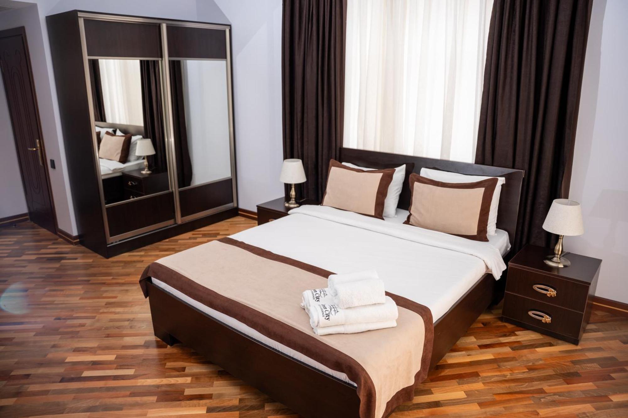 Green City Resort Hotel Bakoe Buitenkant foto
